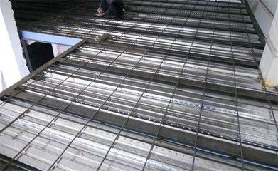 鋼結(jié)構(gòu)樓板做法大全視頻（鋼結(jié)構(gòu)施工安全規(guī)范，鋼結(jié)構(gòu)樓板做法大全） 結(jié)構(gòu)工業(yè)鋼結(jié)構(gòu)設(shè)計 第4張