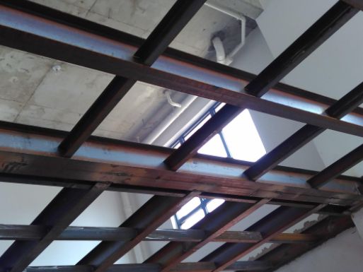 鋼結(jié)構(gòu)樓板做法大全視頻（鋼結(jié)構(gòu)施工安全規(guī)范，鋼結(jié)構(gòu)樓板做法大全） 結(jié)構(gòu)工業(yè)鋼結(jié)構(gòu)設(shè)計 第1張