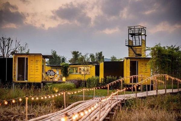 集裝箱構(gòu)件（集裝箱構(gòu)件在現(xiàn)代社會(huì)中發(fā)揮著重要作用其設(shè)計(jì)、材料選擇） 鋼結(jié)構(gòu)玻璃棧道設(shè)計(jì) 第2張