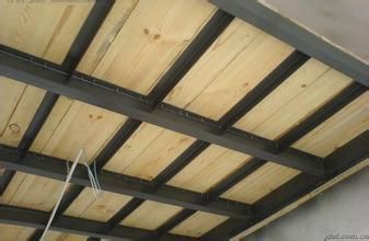 冷庫施工現(xiàn)場(chǎng)圖片大全（冷庫施工現(xiàn)場(chǎng)圖片大全中有哪些常見的施工設(shè)備和工具）