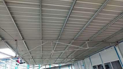 學(xué)校操場設(shè)計(jì)標(biāo)語圖片素材（學(xué)校操場上的標(biāo)語圖片素材是如何設(shè)計(jì)出來的？）