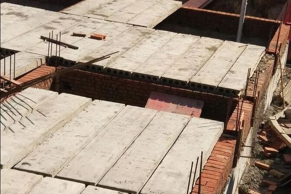 老房子空心板結(jié)實(shí)不牢固（空心板內(nèi)部存在空洞結(jié)構(gòu)，空心板承重能力提升技巧） 結(jié)構(gòu)機(jī)械鋼結(jié)構(gòu)施工 第4張