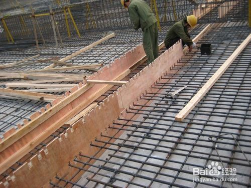 鋼結(jié)構(gòu)樓層板如何澆筑混凝土不開裂（控制混凝土配合比優(yōu)化方案鋼結(jié)構(gòu)樓層板如何澆筑混凝土不開裂） 鋼結(jié)構(gòu)門式鋼架施工 第4張