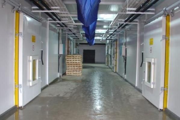 鋼結構冷庫和多層土建冷庫的哪個好（鋼結構冷庫和多層土建冷庫各有優(yōu)劣選擇哪個好） 結構框架設計 第1張