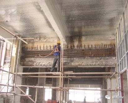 老房子空心板加固方法視頻（老房子的空心板加固施工方法） 鋼結(jié)構(gòu)跳臺(tái)施工 第4張