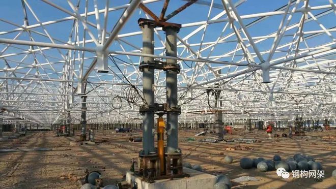 網(wǎng)架鋼結(jié)構(gòu)安裝（網(wǎng)架鋼結(jié)構(gòu)安裝步驟和注意事項(xiàng)） 結(jié)構(gòu)框架施工 第3張
