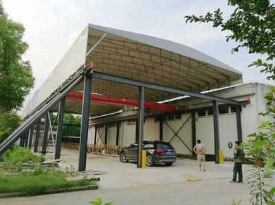 鋼結(jié)構(gòu)車棚多少錢一平方圖片（鋼結(jié)構(gòu)車棚價格對比鋼結(jié)構(gòu)車棚多少錢一平方圖片） 鋼結(jié)構(gòu)鋼結(jié)構(gòu)螺旋樓梯設(shè)計(jì) 第1張