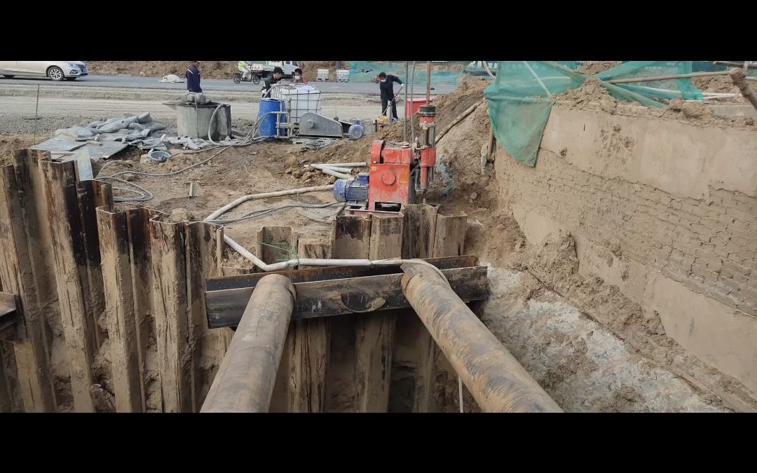 下沉注漿加固（北京通州北關(guān)基礎(chǔ)灌漿注漿加固） 鋼結(jié)構(gòu)玻璃棧道施工 第2張