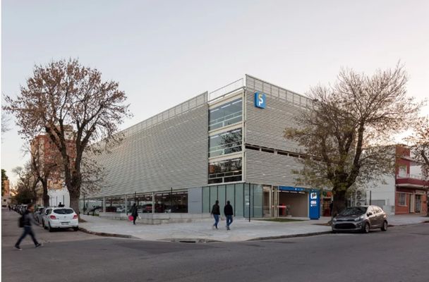 鋼結(jié)構(gòu)停車場介紹（鋼結(jié)構(gòu)停車場施工方案） 結(jié)構(gòu)污水處理池設(shè)計(jì) 第1張