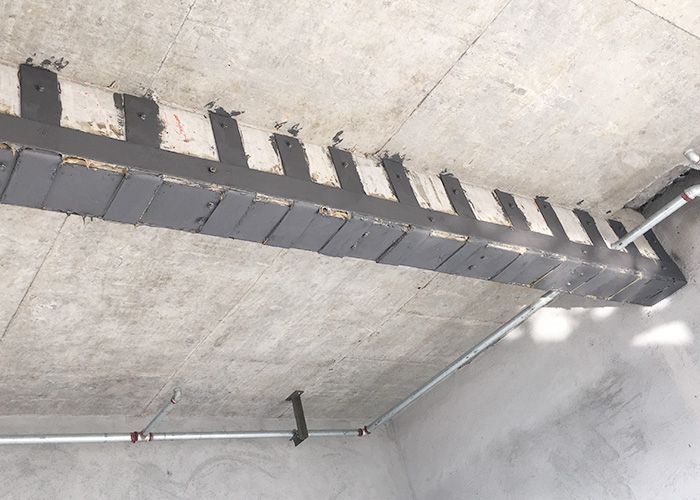 鋼板加固梁的費(fèi)用由誰承擔(dān)呢 鋼結(jié)構(gòu)門式鋼架施工 第2張