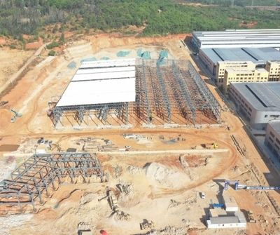 鋼結(jié)構(gòu)廠(chǎng)房施工部署（鋼結(jié)構(gòu)廠(chǎng)房施工安全管理措施鋼結(jié)構(gòu)廠(chǎng)房施工資源配置策略） 裝飾工裝設(shè)計(jì) 第4張