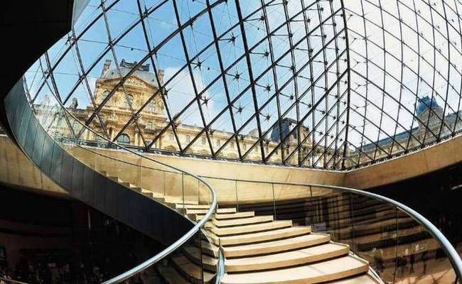 螺旋樓梯的設(shè)計理念（螺旋樓梯在不同風(fēng)格中的應(yīng)用案例） 結(jié)構(gòu)工業(yè)鋼結(jié)構(gòu)設(shè)計 第3張