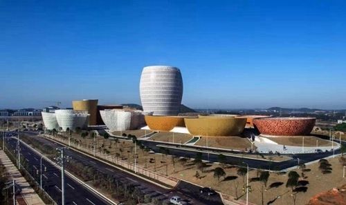 異形建筑的概念（異形建筑的施工技術(shù)難點(diǎn)） 鋼結(jié)構(gòu)鋼結(jié)構(gòu)停車場(chǎng)設(shè)計(jì) 第1張