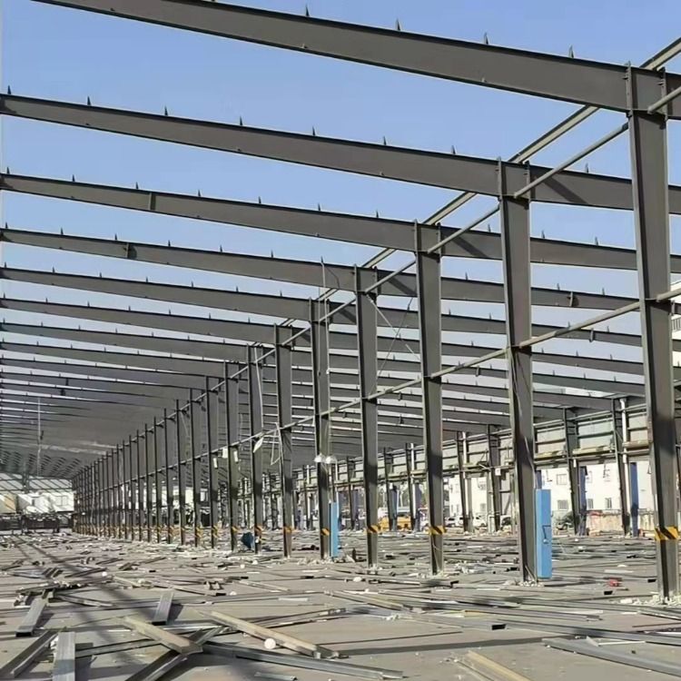 鋼結(jié)構(gòu)廠房報價多少合理（鋼結(jié)構(gòu)廠房地區(qū)差價對比） 北京網(wǎng)架設(shè)計(jì) 第3張