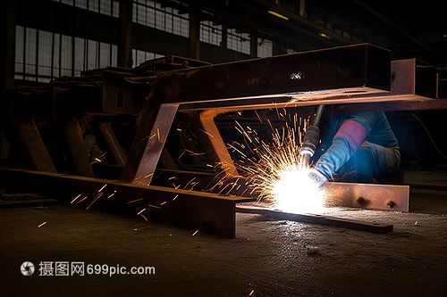 新疆建筑幕墻工程一級(jí)企業(yè)名單（新疆一級(jí)建筑幕墻企業(yè)在技術(shù)實(shí)力方面有何特點(diǎn)）