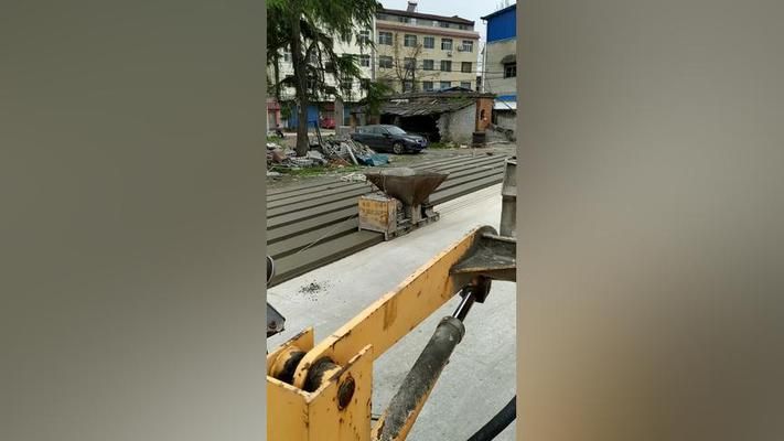 空心樓板生產(chǎn)視頻講解（關(guān)于空心樓板的生產(chǎn)視頻講解，空心樓板生產(chǎn)流程和注意事項(xiàng)） 結(jié)構(gòu)污水處理池施工 第1張