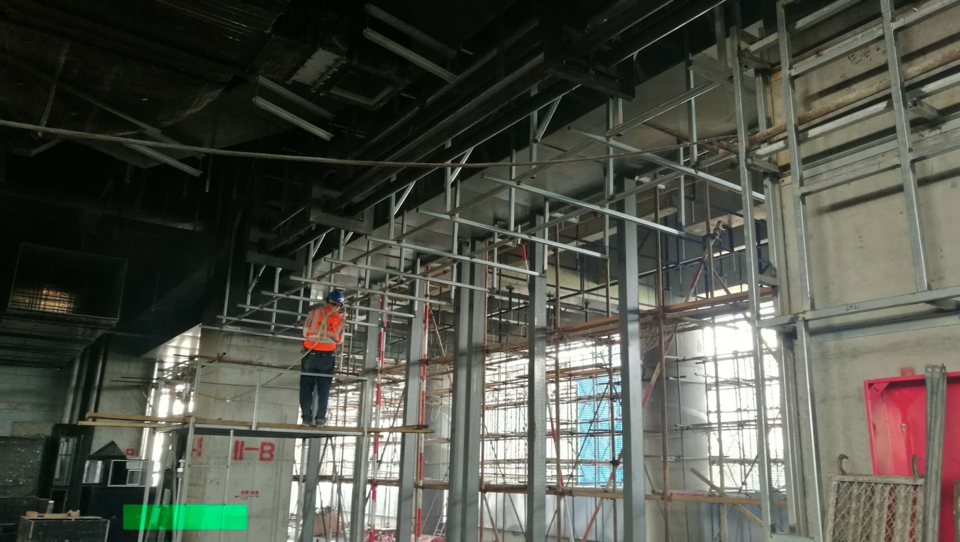 鋼結(jié)構(gòu)廠一般工人多少工資 裝飾工裝施工 第4張