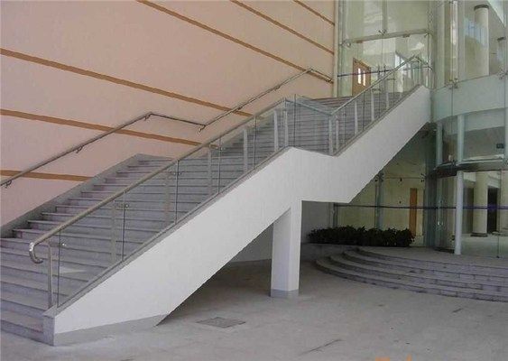 別墅鋼結(jié)構(gòu)樓梯（別墅鋼結(jié)構(gòu)樓梯設(shè)計施工案例展示了如何確保樓梯的質(zhì)量和使用壽命） 裝飾工裝施工 第3張