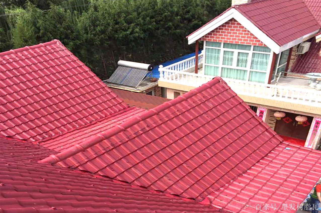 鋼結(jié)構(gòu)房蓋什么瓦好（如何選擇合適的鋼構(gòu)房頂瓦材） 鋼結(jié)構(gòu)門式鋼架施工 第1張