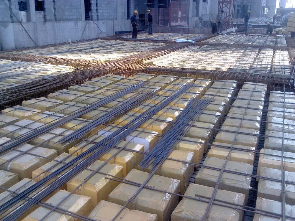 空心樓蓋板施工工藝（空心樓蓋板冬季施工技巧） 鋼結(jié)構(gòu)玻璃棧道設(shè)計(jì) 第3張