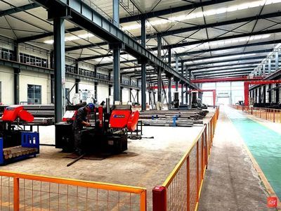 鋼結(jié)構(gòu)廠都需要什么設(shè)備和工具（鋼結(jié)構(gòu)廠所需的主要設(shè)備和工具） 裝飾工裝設(shè)計(jì) 第1張