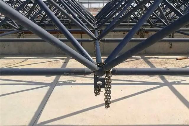 鋼結(jié)構(gòu)上螺絲是什么接法（鋼結(jié)構(gòu)螺栓連接在鋼結(jié)構(gòu)中的應(yīng)用案例） 鋼結(jié)構(gòu)網(wǎng)架施工 第2張