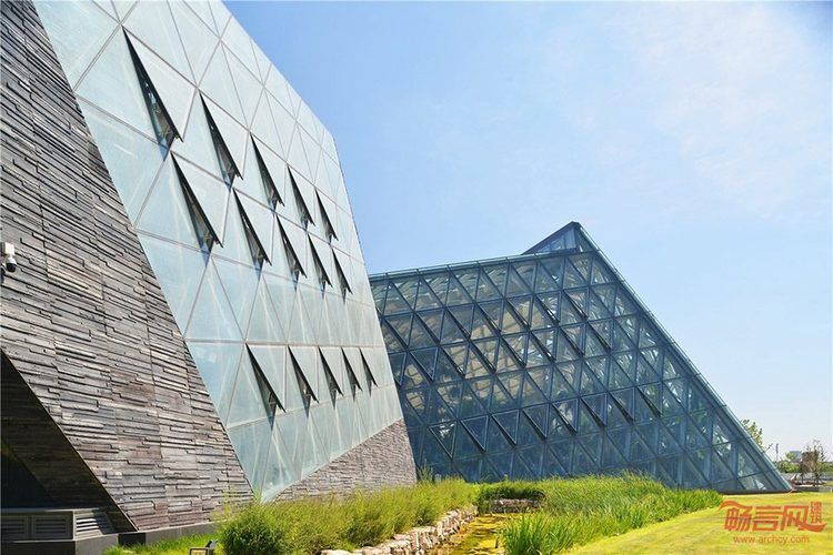 異形建筑設(shè)計(jì)手法 建筑方案設(shè)計(jì) 第4張 異形建筑設(shè)計(jì)手法 建筑方案設(shè)計(jì) 第4張