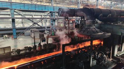 包鋼金屬制造有限公司領(lǐng)導(dǎo)機(jī)構(gòu) 鋼結(jié)構(gòu)框架施工 第4張