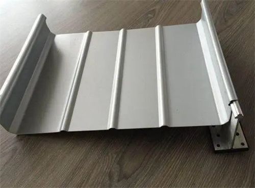 鋼屋架設(shè)計時下列有關(guān)荷載取值及組合的說法中錯誤的是（鋼屋架設(shè)計中如何準(zhǔn)確計算鋼屋架荷載標(biāo)準(zhǔn)值） 北京加固施工 第3張