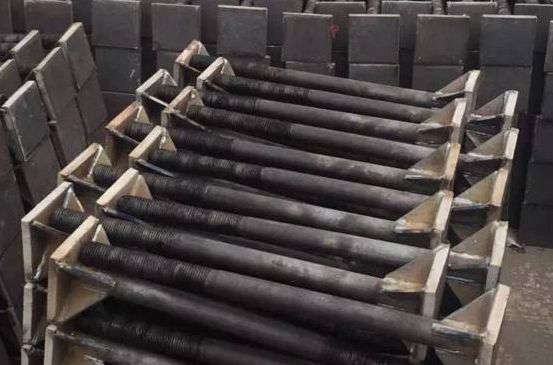 鋼結(jié)構(gòu)螺栓擰緊后會松動嗎（擰緊后的螺栓確實(shí)有可能會松動,螺栓松動的主要原因包括：） 裝飾工裝施工 第5張