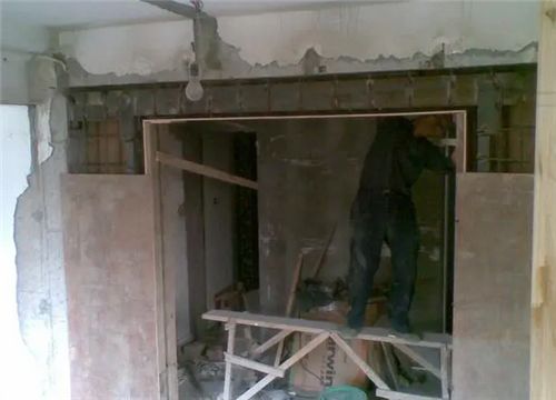 承重墻拆了用槽鋼加固安全嗎 結(jié)構(gòu)地下室設計 第1張 承重墻拆了用槽鋼加固安全嗎 結(jié)構(gòu)地下室設計 第1張