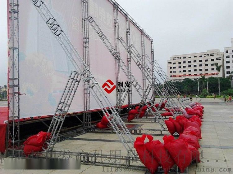 北京桁架廠家 全國鋼結(jié)構(gòu)廠 第1張