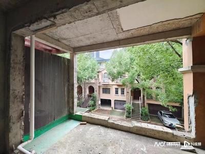 別墅內(nèi)加一層樓板算不算違建（別墅內(nèi)加一層樓板是否算違建） 建筑方案施工 第5張