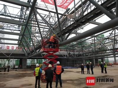 大跨度房屋鋼結(jié)構(gòu) 鋼結(jié)構(gòu)蹦極施工 第4張