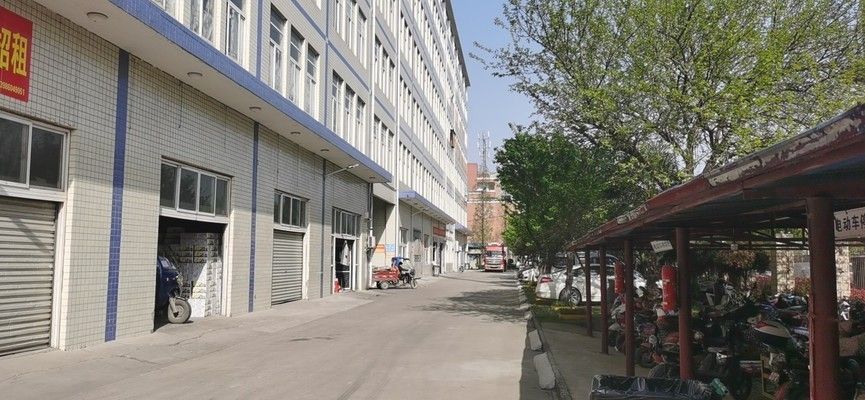 鋼結(jié)構(gòu)廠房知道跨度和跨數(shù)如何確定尺寸呢（確定鋼結(jié)構(gòu)廠房的尺寸時(shí)已知跨度和跨數(shù)是非常重要的參數(shù)） 鋼結(jié)構(gòu)網(wǎng)架設(shè)計(jì)