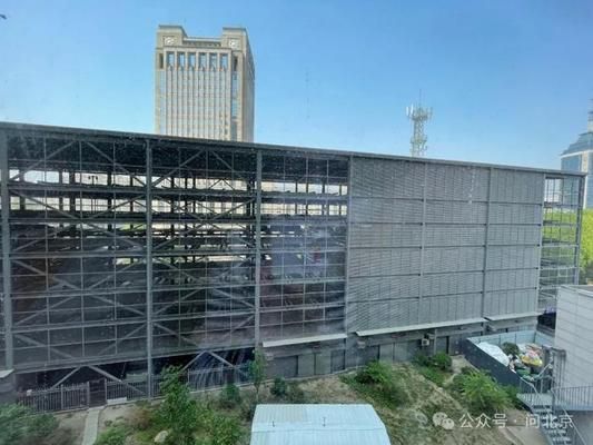 鋼結(jié)構(gòu)立體停車場是否違建（洛陽鋼結(jié)構(gòu)立體停車場是否屬于違建主要取決于其建設和使用的合法性） 結(jié)構(gòu)工業(yè)裝備設計 第2張