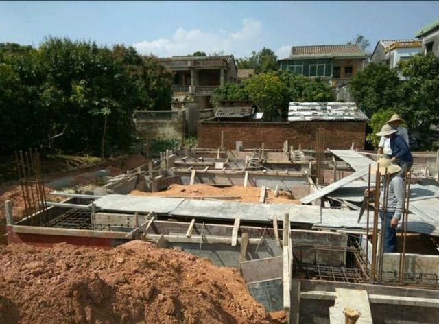 農(nóng)村自建房地基加固加寬基礎(chǔ)底面積法可靠嗎 裝飾工裝設(shè)計 第3張 農(nóng)村自建房地基加固加寬基礎(chǔ)底面積法可靠嗎 裝飾工裝設(shè)計 第3張