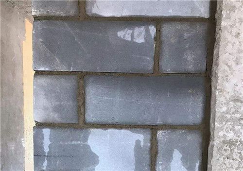 加氣混凝土砌塊墻頂與梁底處理方法（加氣混凝土砌塊墻頂與梁底的處理方式） 鋼結(jié)構(gòu)桁架施工 第2張