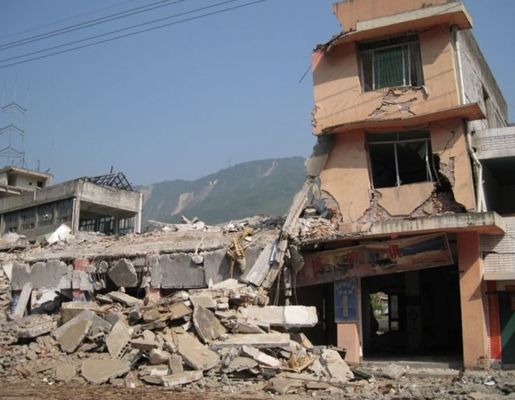 30年的樓板房怎么加固（樓板房加固后的維護要點,碳纖維布加固法的成本分析） 結(jié)構(gòu)污水處理池設(shè)計 第5張