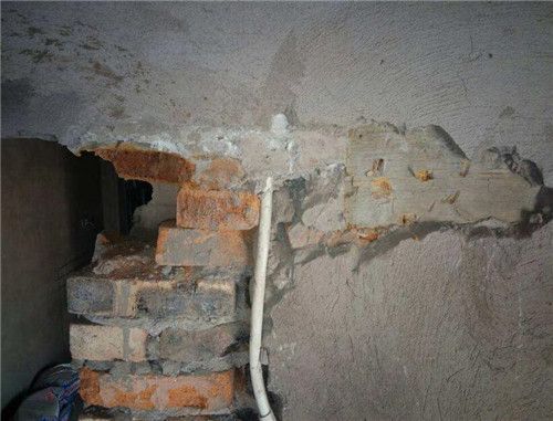 磚混結構的墻可以拆嗎（磚混結構墻拆除的法律責任） 鋼結構鋼結構螺旋樓梯設計 第5張