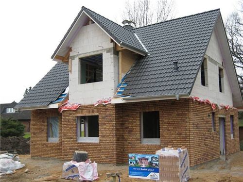 磚混結(jié)構(gòu)能住100年嗎（磚混結(jié)構(gòu)是否能住100年） 結(jié)構(gòu)工業(yè)鋼結(jié)構(gòu)設(shè)計(jì) 第3張