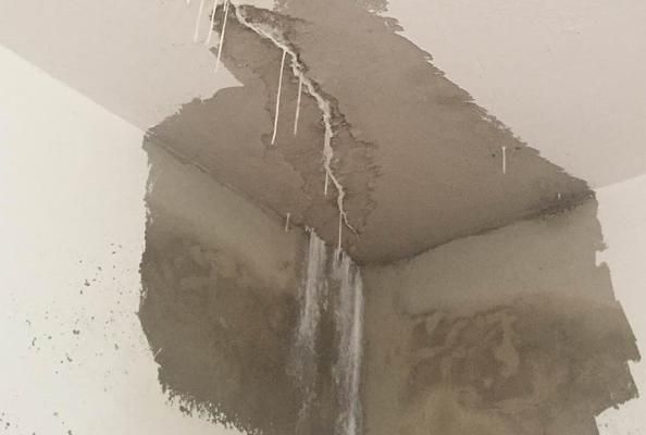 空心樓板房住人安全嗎（商洛市丹江雅園小區(qū)業(yè)主發(fā)現(xiàn)空心樓板房安全性問(wèn)題不容忽視） 結(jié)構(gòu)機(jī)械鋼結(jié)構(gòu)施工 第5張