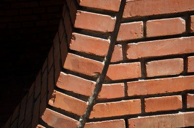 北京紅磚現(xiàn)貨（北京紅磚市場供應(yīng)充足，有多種規(guī)格和供應(yīng)商可供選擇） 結(jié)構(gòu)污水處理池設(shè)計 第2張