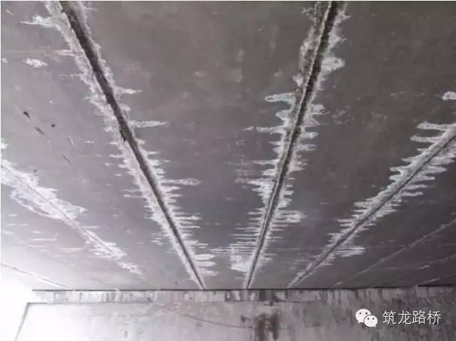 空心板裂縫怎么處理（空心板裂縫處理方法） 結(jié)構(gòu)砌體施工 第5張