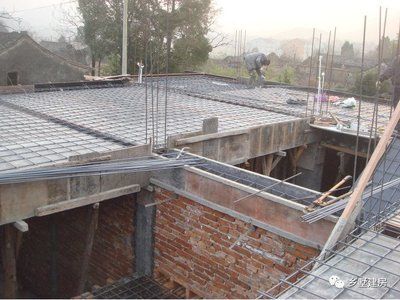 樓板改現(xiàn)澆頂怎么改（現(xiàn)澆頂施工后的養(yǎng)護(hù)技巧） 全國鋼結(jié)構(gòu)廠 第1張