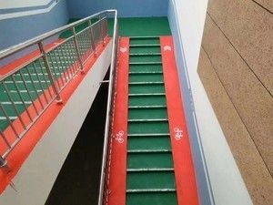 鋼架停車場效果圖（鋼架停車場效果圖通過多種途徑獲取鋼架停車場效果圖） 鋼結(jié)構(gòu)蹦極設(shè)計(jì) 第5張