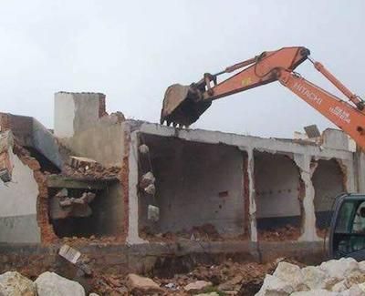 拆除樓板施工圖片（關(guān)于“拆除樓板施工圖片”的查詢，當(dāng)前無法直接提供具體圖片） 鋼結(jié)構(gòu)跳臺(tái)設(shè)計(jì) 第4張