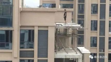 房頂加層（咸寧市永安街道綜合執(zhí)法中心拆除一獨(dú)棟私房樓頂加層的荷載計(jì)算方法） 鋼結(jié)構(gòu)跳臺(tái)施工 第4張