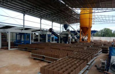 混凝土外加劑生產(chǎn)設(shè)備及原料有哪些（混凝土外加劑生產(chǎn)設(shè)備及原料） 結(jié)構(gòu)機械鋼結(jié)構(gòu)設(shè)計 第3張