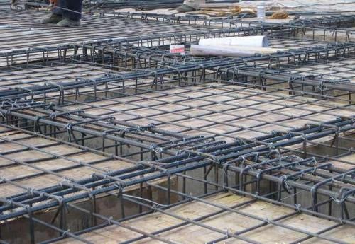 屋面板附加筋如何布置（屋面板附加筋間距規(guī)范） 裝飾工裝設(shè)計(jì) 第1張